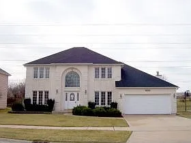 22W123 Glenrise Ct photo 1