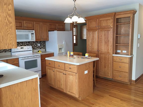 4th image of 239 Heron Creek Dr