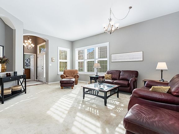 2nd image of 1182 Woodridge Dr #A