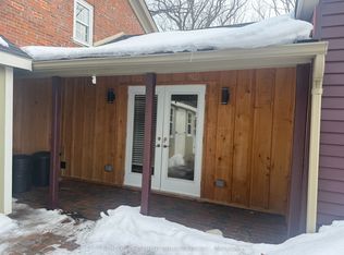 8770 Chippawa Creek Rd #2, Niagara Falls, ON L2H0X4