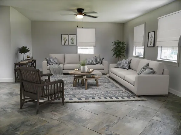 12617 Sunset Cir, Santa Fe, TX 77510