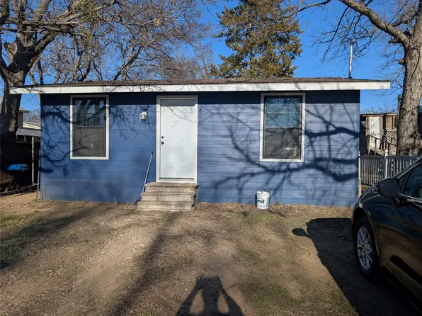 203 S Kouns St, Cleburne, TX 76031