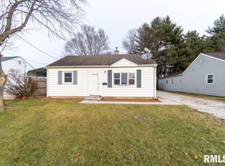907 W Sycamore St, Chillicothe, IL