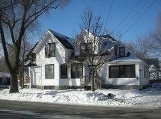 1177 E Walnut St, Green Bay, WI 54301