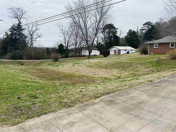 2nd image of 1525 Highway 30 E