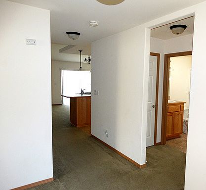 3rd image of 1096 Landing Cir