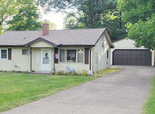 1408 Ranch Rd, Warsaw, IN 46580