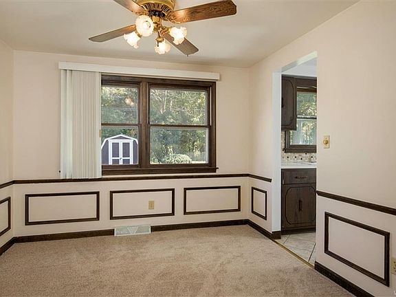 5th image of 358 Vine Ln