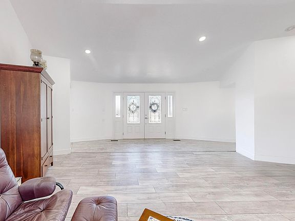 5th image of 4824 Northridge Ct NE