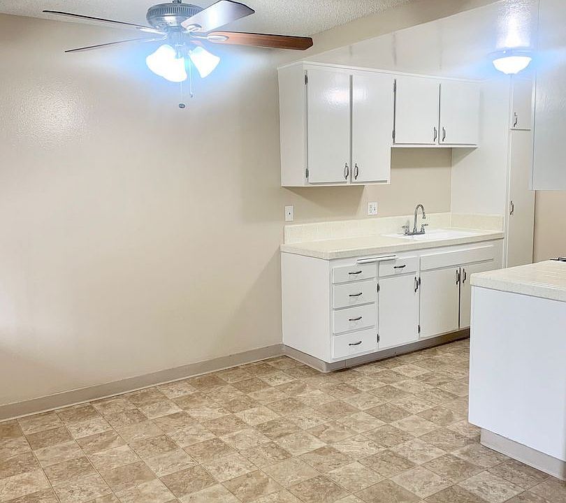 1st image of 1135 W I St #42