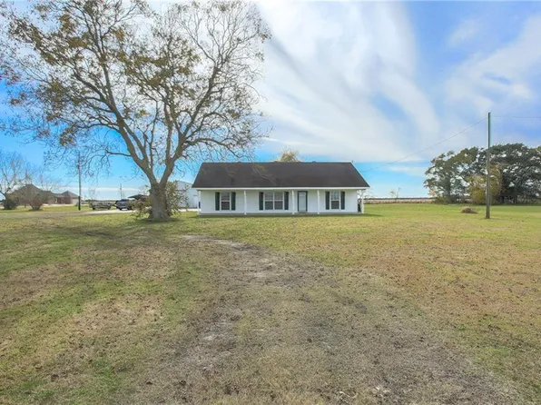 21289 Constance Rd, Iowa, LA 70647