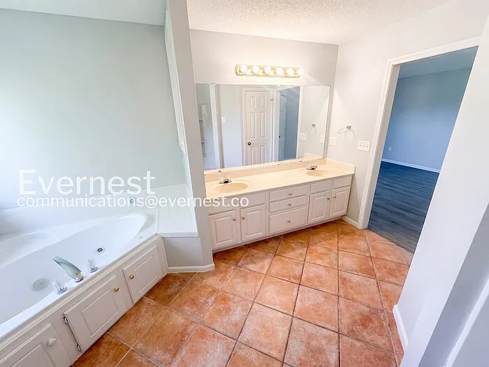 6230 W 155th Ter — Photo 33