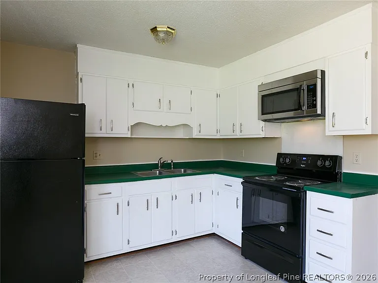3249 Glenmore Dr — Photo 7
