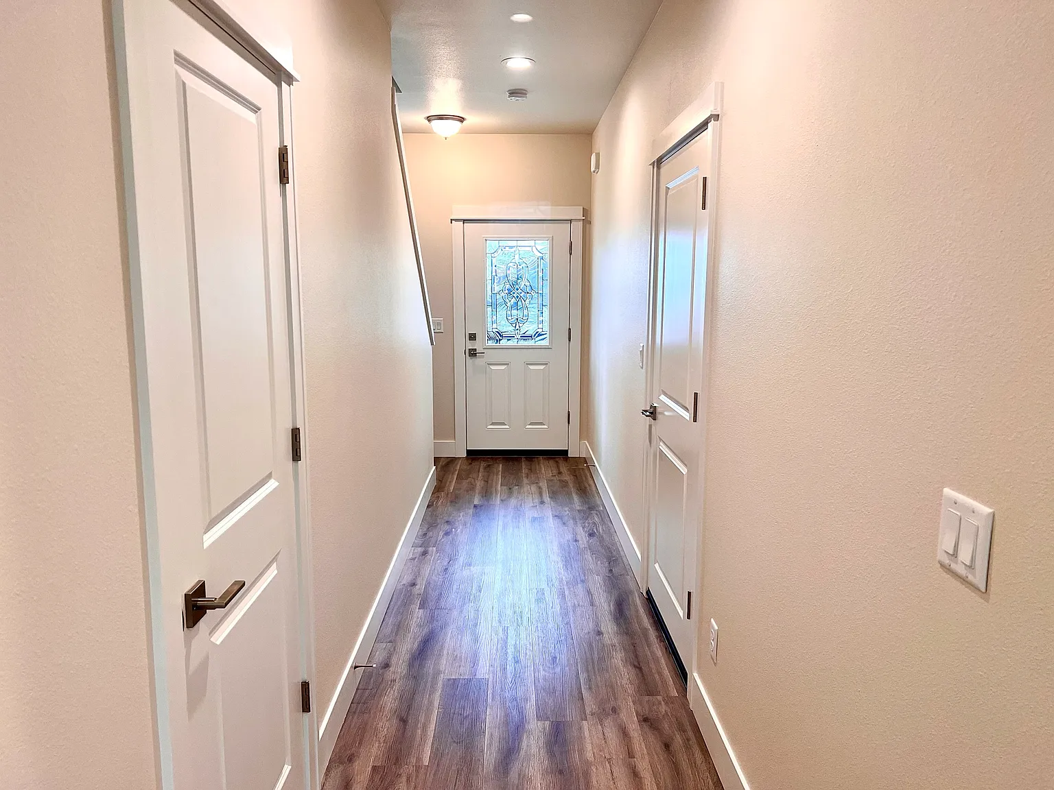 3 bed, 1536 sqft, $2,300 — Photo 4