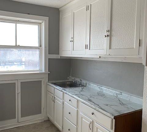 5th image of 4115-4117 N Florissant Ave