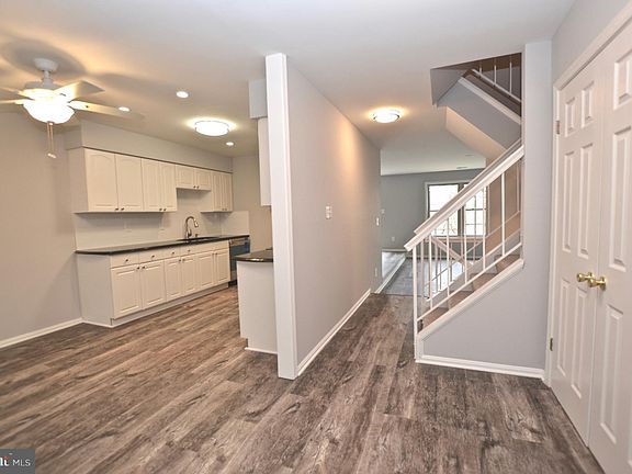 2nd image of 912 Wild Forest Dr