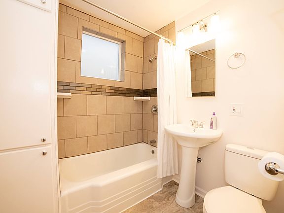 5th image of 815 7th Ave N #815