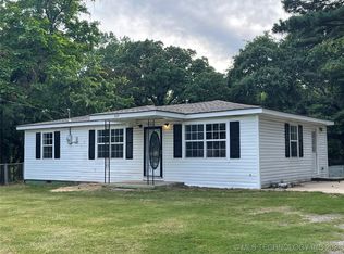 209 N Russell Ave, Atoka, OK 74525