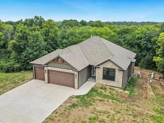 4th image of 2204 Arbor Ln