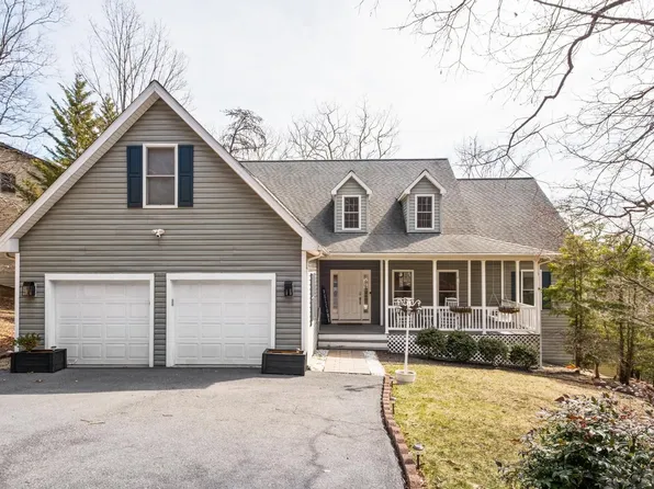 3193 Hopkins Dr, McGaheysville, VA 22840