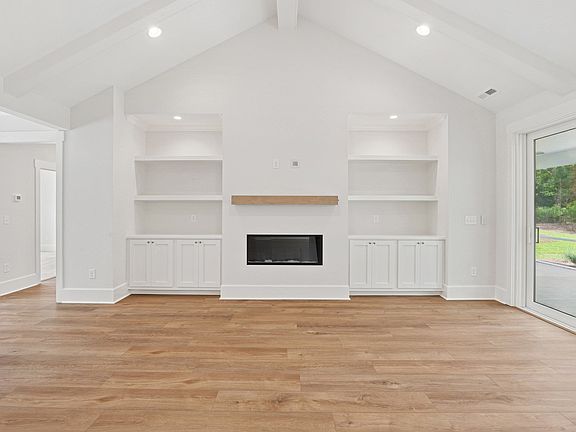 2nd image of 7545 Donegal Cir