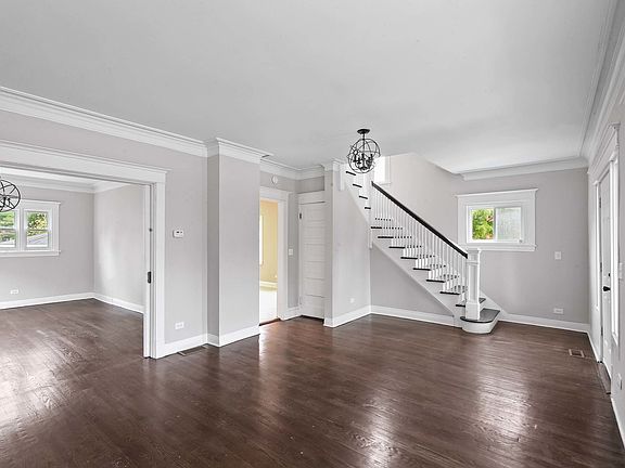 5th image of 512 N 5th Ave