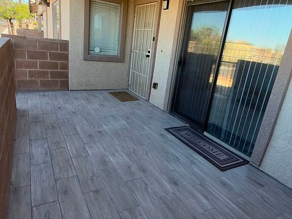 2nd image of 2050 Los Feliz St Unit 102