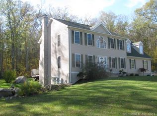 28 Mayflower Hl, Stafford Springs, CT 06076
