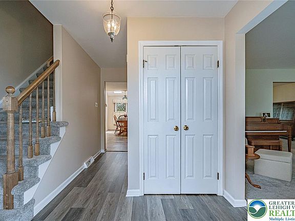 4th image of 3251 Sequoia Dr