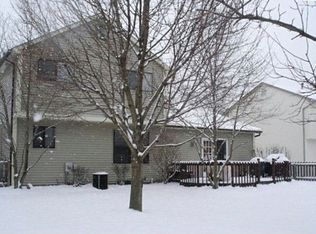 6912 Gray Gables Ln, Columbus, OH 43235