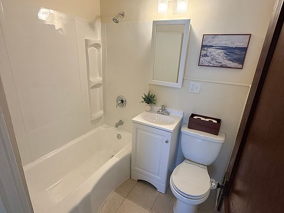 4th image of 231 W Filbert St Unit 1