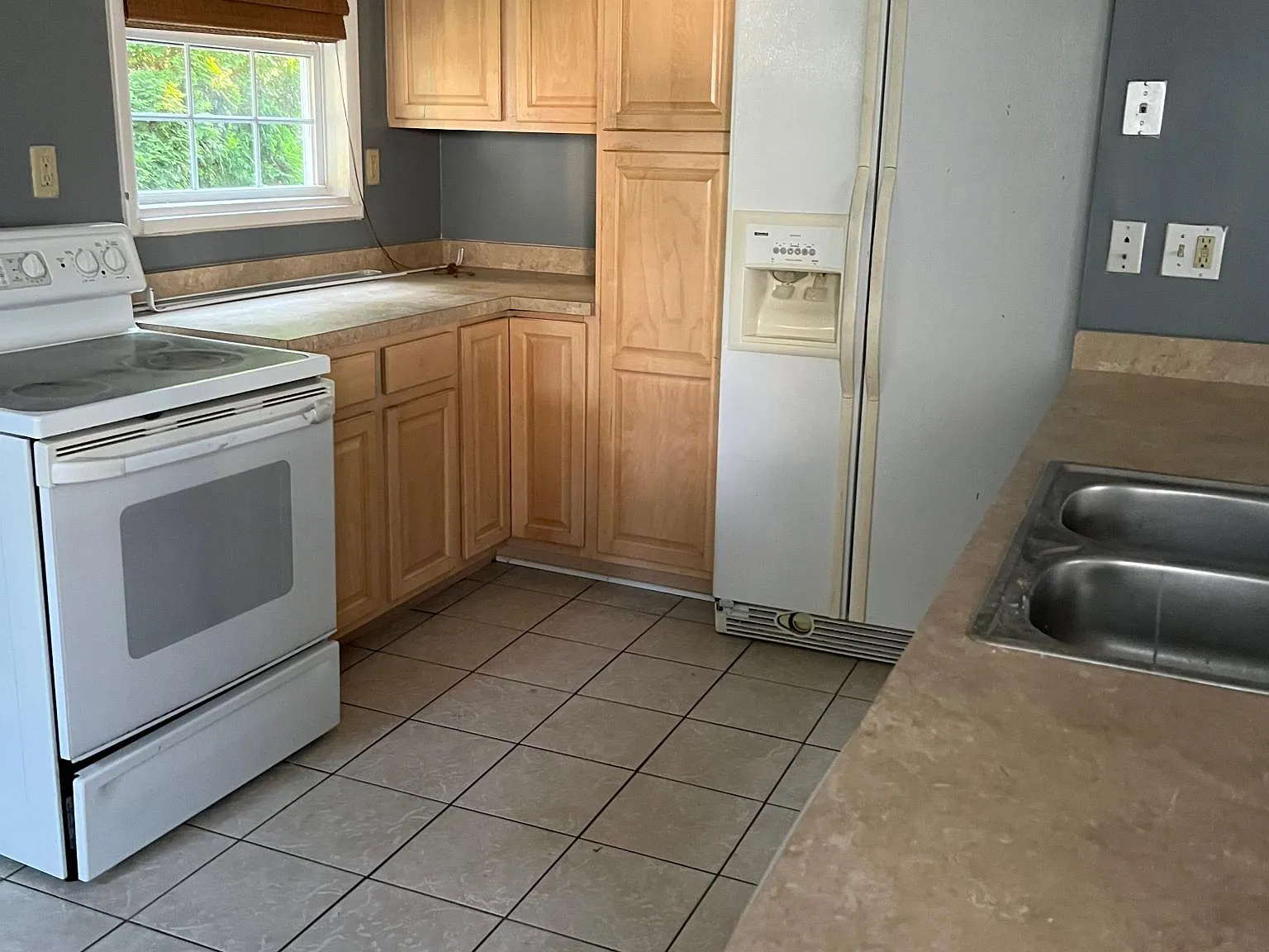 3 bed, 1224 sqft, $1,800 — Photo 3