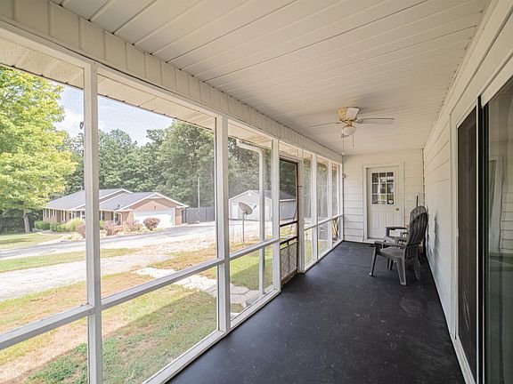 5th image of 307 W Dale Ave