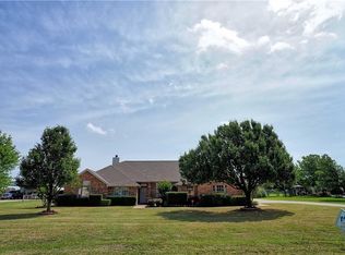 12093 Golden Meadow Ln, Forney, TX 75126