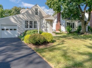 2333 Barcelona Rd, Niskayuna, NY 12309
