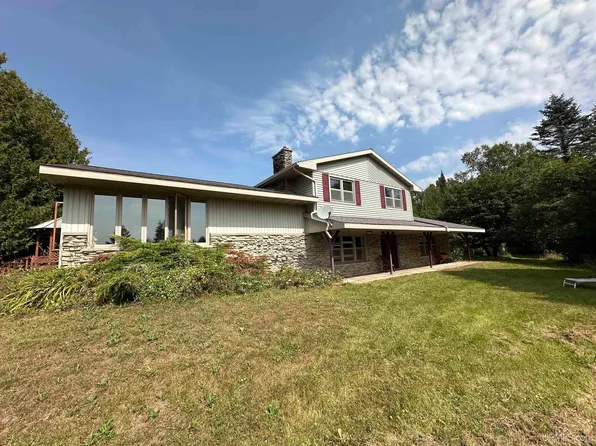 5770 I Rd, Escanaba, MI 49829