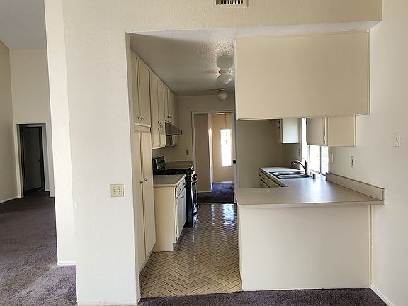 3rd image of 2244 Calle Puebla