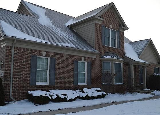 1st image of 44475 Broadmoor Blvd