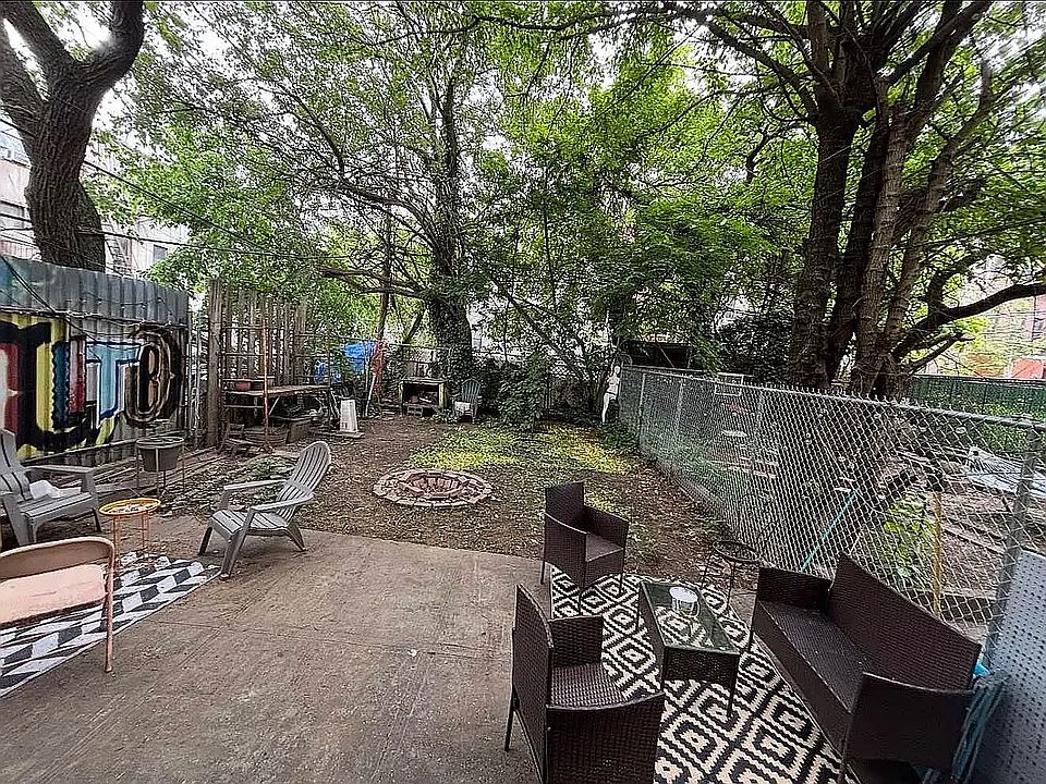 1st image of 352 Melrose St #1B