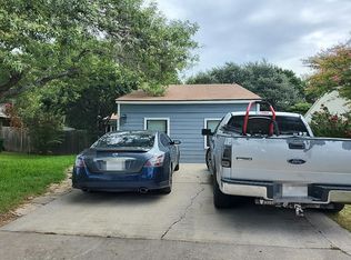 6318 Village Clb, San Antonio, TX 78250