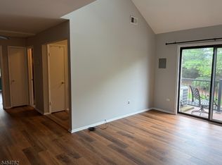 806 Yorkshire Dr, Raritan Twp., NJ 08822