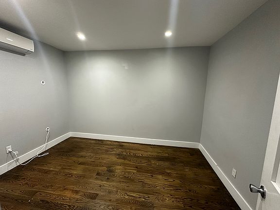 5th image of 3410 Beverly Rd #2