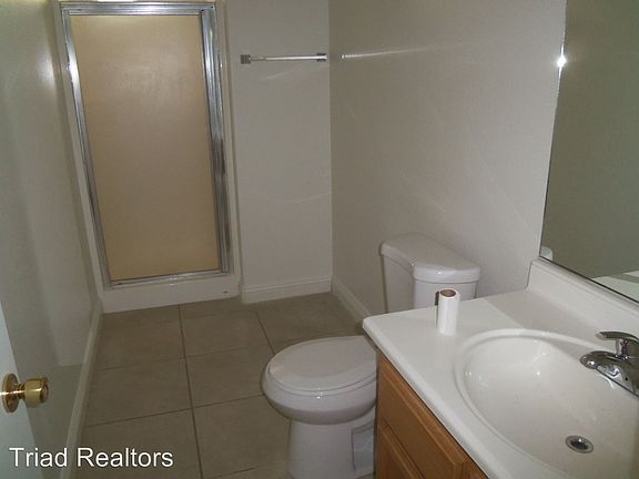 3rd image of 71729 El Paseo Dr