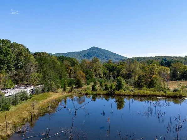 904 Rockfish School Ln, Nellysford, VA 22958