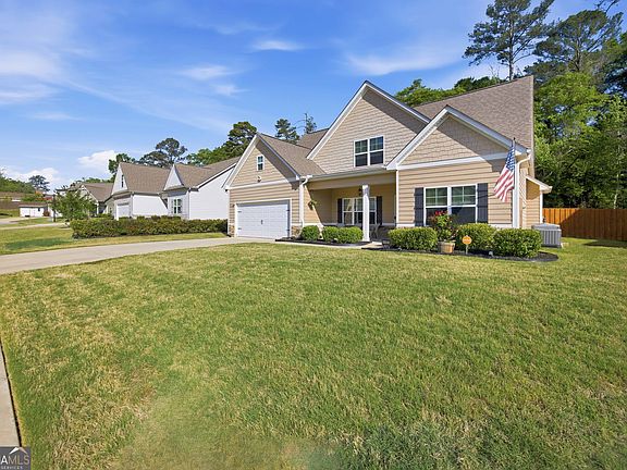 2nd image of 5065 Pond View Dr