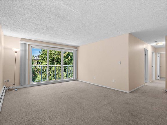 3rd image of 7200 Lindsay Rd #304