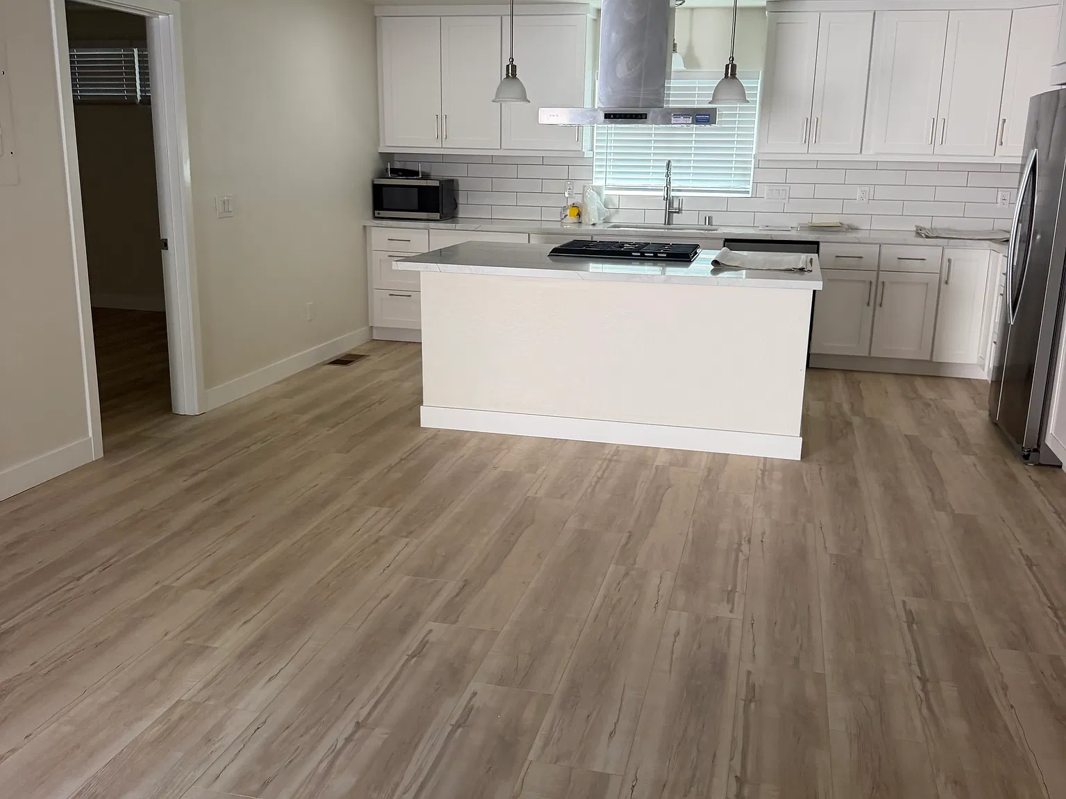 2 bed, 1097 sqft, $5,000 — Photo 1