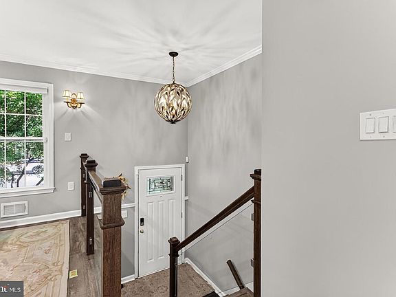 5th image of 10319 Cardinal Rd