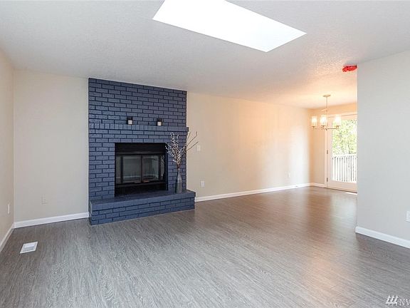 5th image of 9211 161st Street Ct E