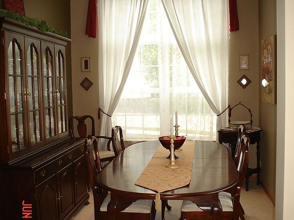 den/dining room